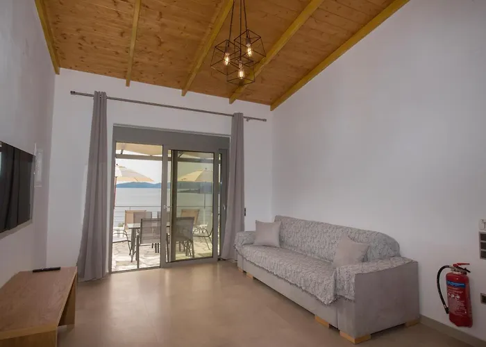 Amousso Bay Marandokhórion