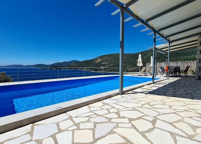 Willa Amousso Bay Marandokhórion