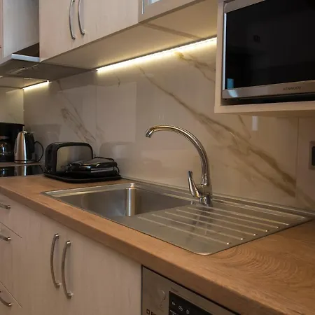 Amousso Bay Villa Marantochori