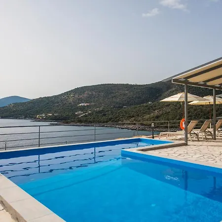 Villa Amousso Bay *